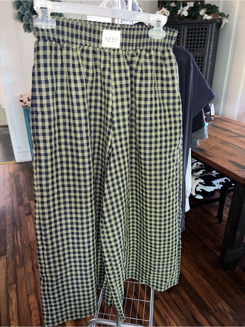 Women’s Green and Black Check Elastic-Waist Wide Leg Pants
